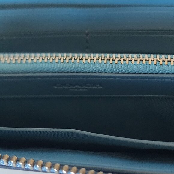 Coach Zip Wallet "EUC" - Picture 5 of 14